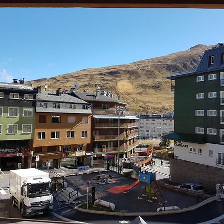 Apartamentos Grifovacances Nevada Pas De La Casa Bagian luar foto