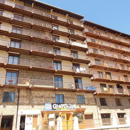 Apartamentos Grifovacances Nevada Pas De La Casa Bagian luar foto