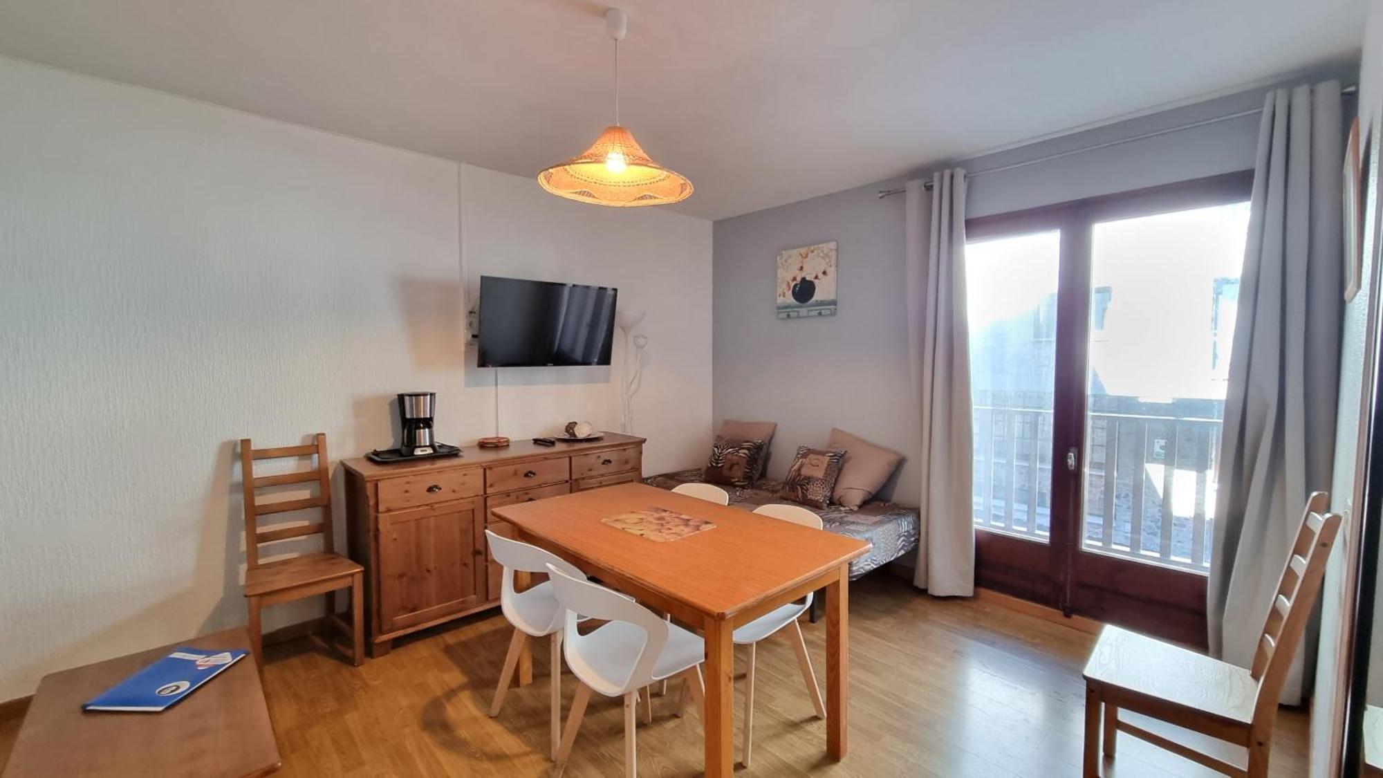 Apartamentos Grifovacances Nevada Pas De La Casa Bagian luar foto